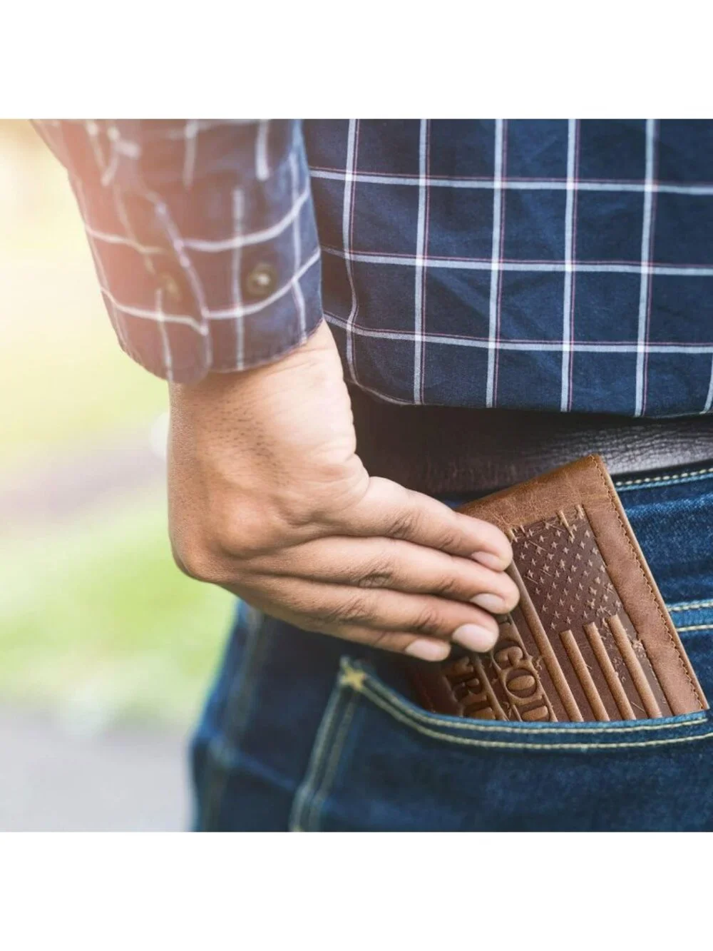 American Flag Bifold Wallet for Men, 'IN GOD WE TRUST', Stylish & Durable Design